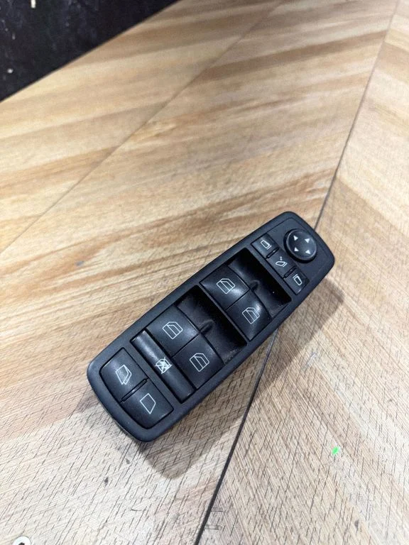 Elektrisko logu slēdzis A2518300390