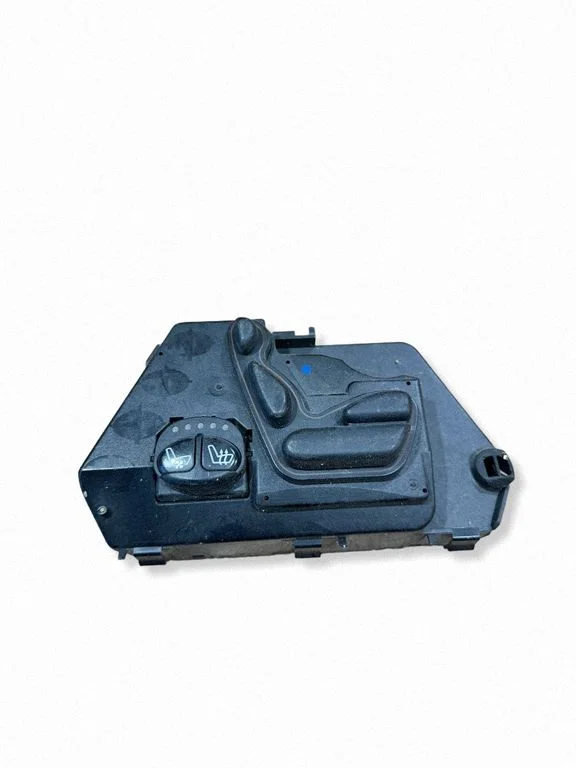 Seat control switch 2208211358