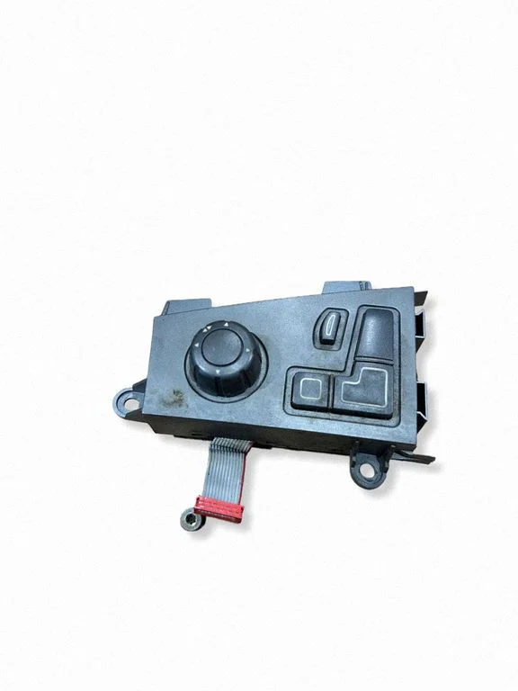 Seat control switch 6918380