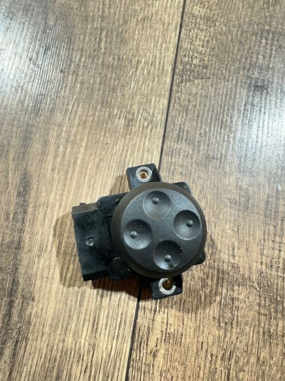 Seat control switch 8E0959777