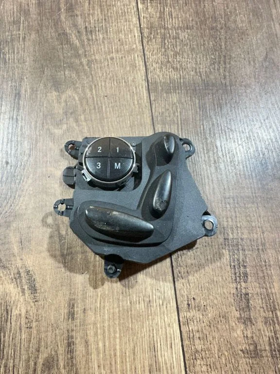 Seat control switch 2118218079