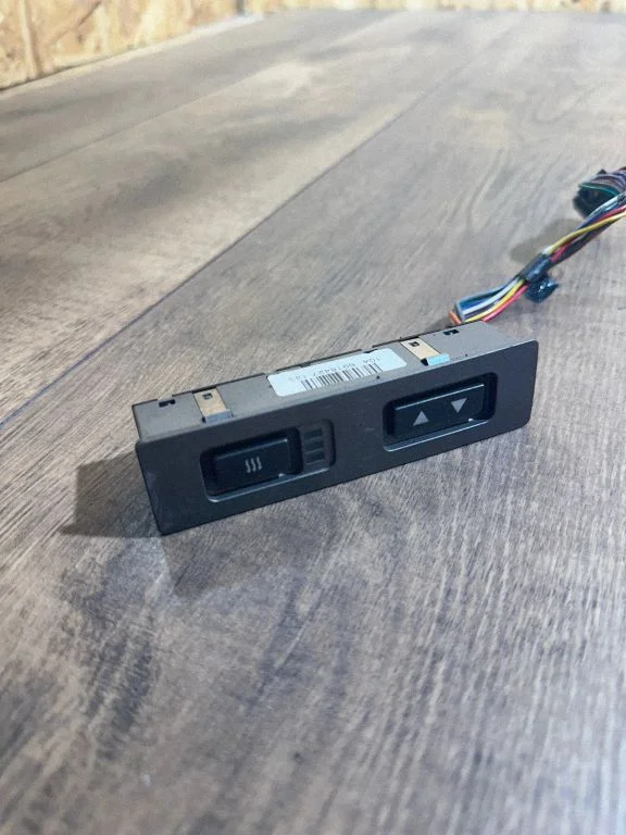 Seat heating switch 6918427