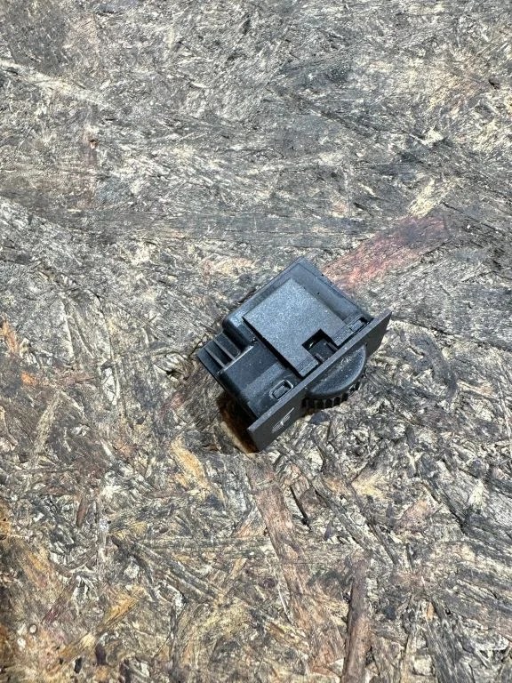 Seat heating switch