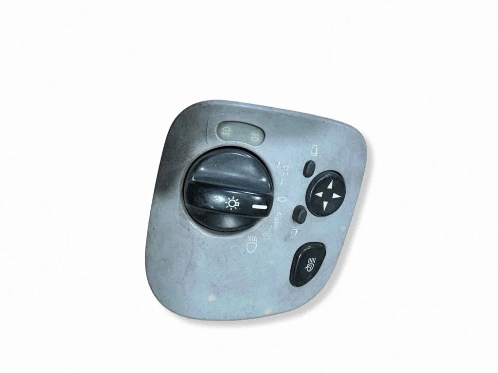 Light switch A2035450904