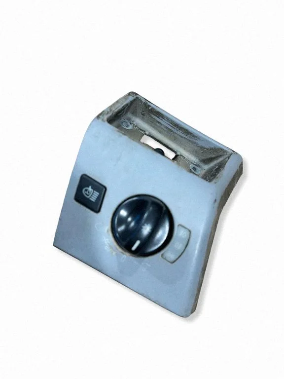 Light switch 2205450504
