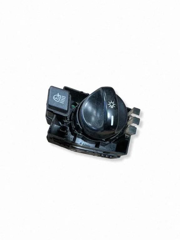 Light switch 2205450504