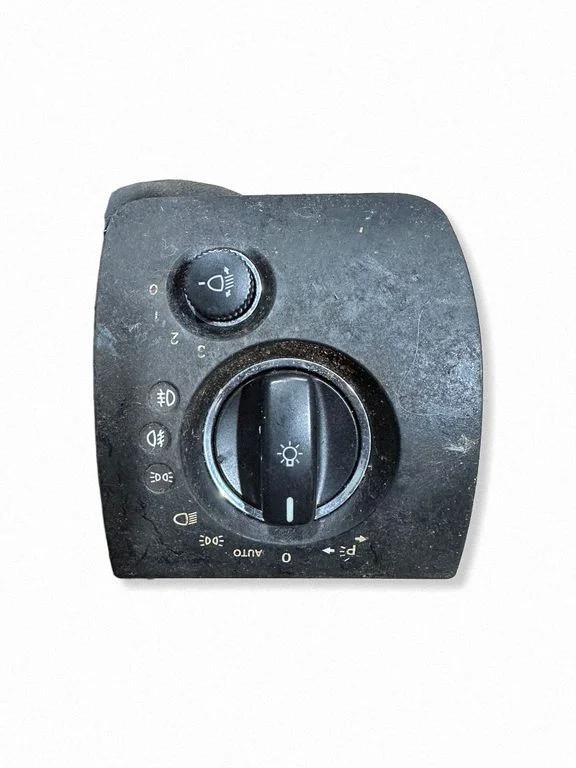 Light switch A1645453304