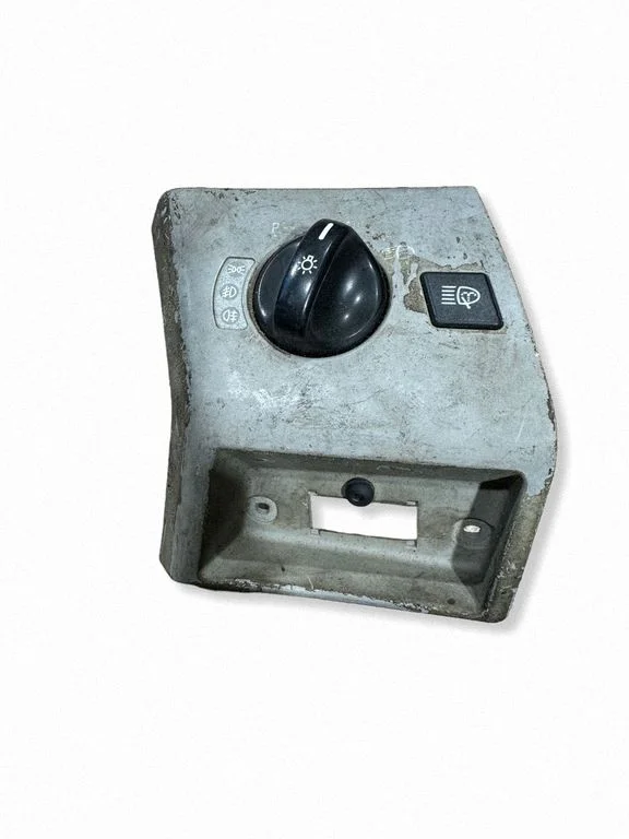 Light switch 2205450504