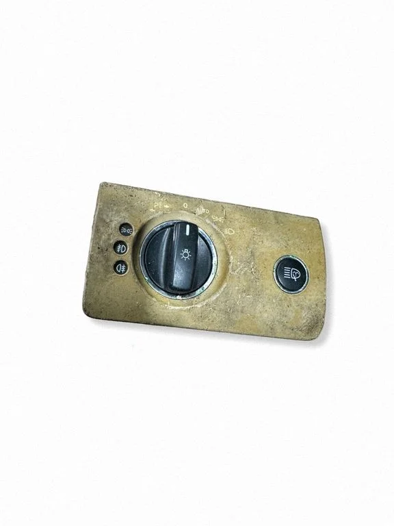 Light switch A1645450304