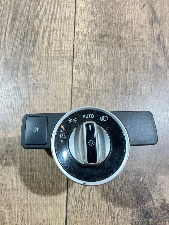 Light switch