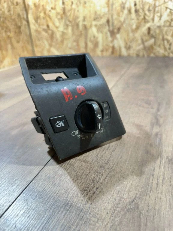 Gaismu slēdzis – Mercedes-Benz S klase W220 (1998-2006)