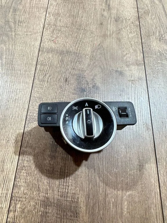 Light switch – Mercedes-Benz E-Class C207 W207 (2009-2017)