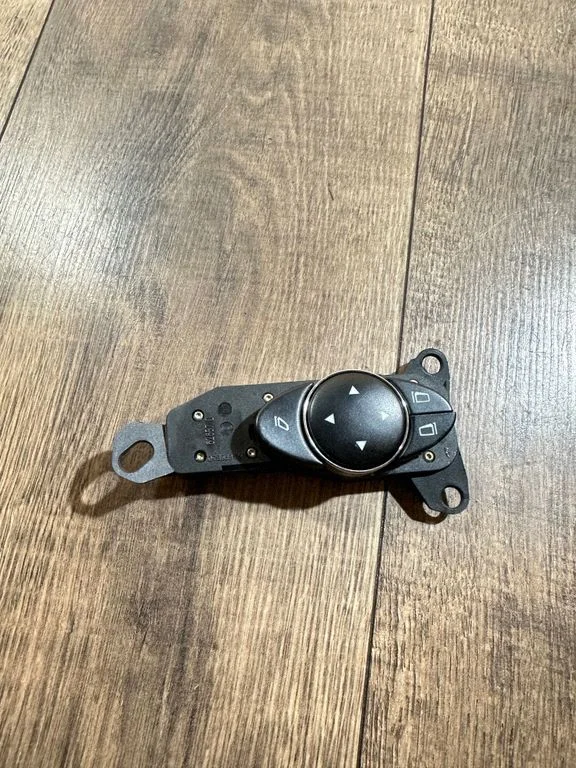 Wing mirror switch 2118213051