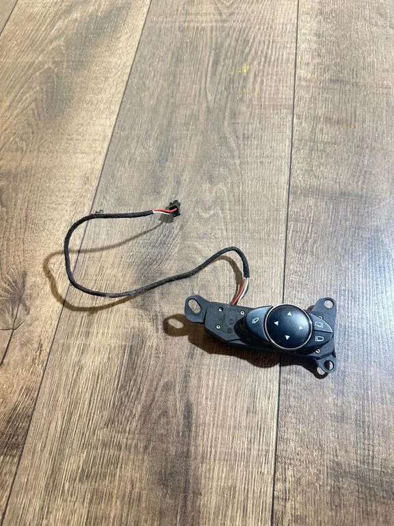 Wing mirror switch 2118208510