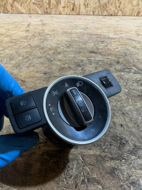 Light switch – Mercedes-Benz E-Class C207 W207 (2009-2017)