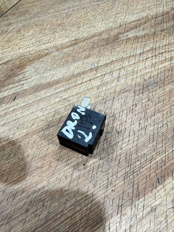 Other relay 0025421119