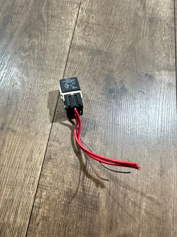 Muu relee 40A12VDC