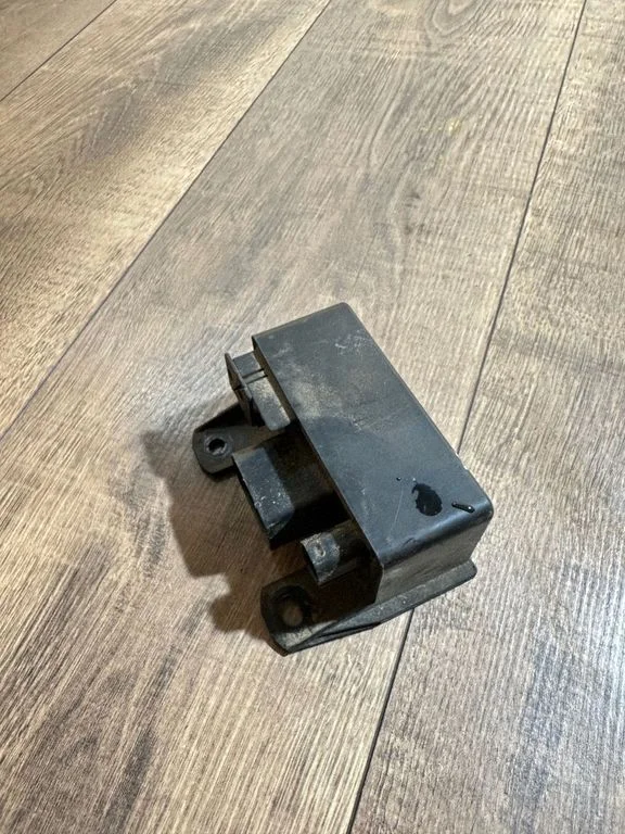Glow plug pre-heat relay