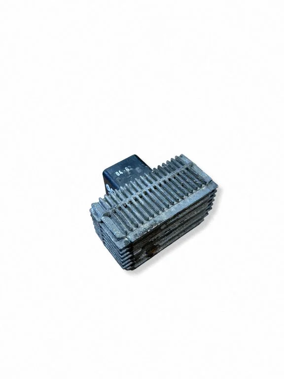 Eelsüüteküünalde relee 09132691