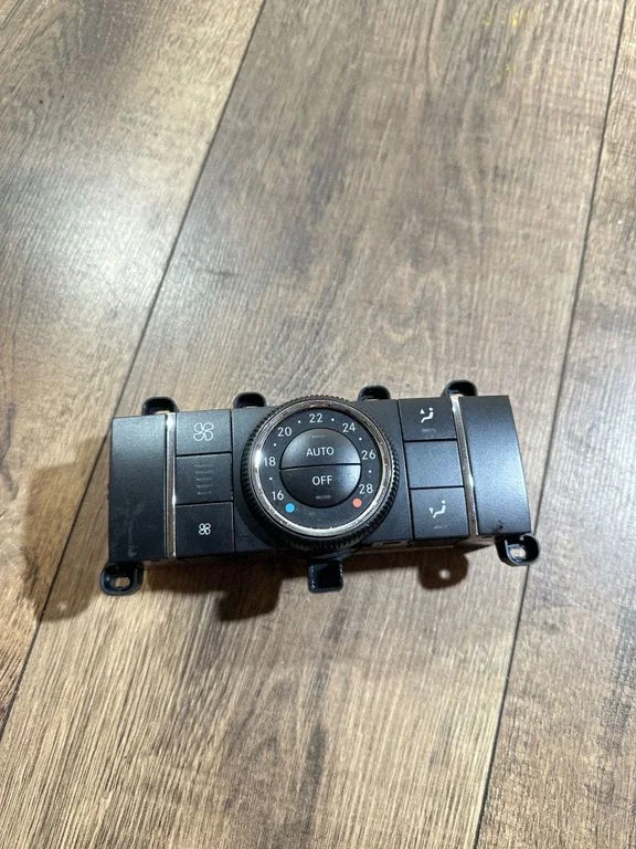 Climate control unit A1648700189