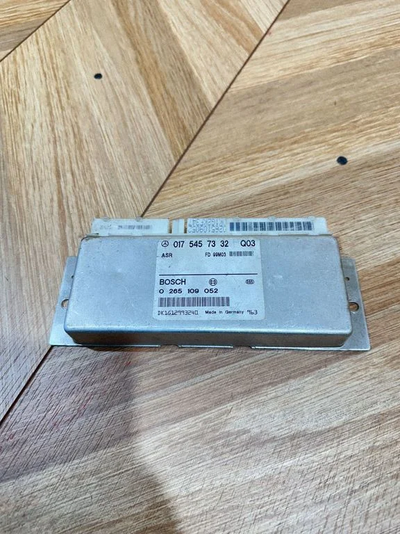 ABS control unit/module – Mercedes-Benz E-Class W211 (2002-2009)
