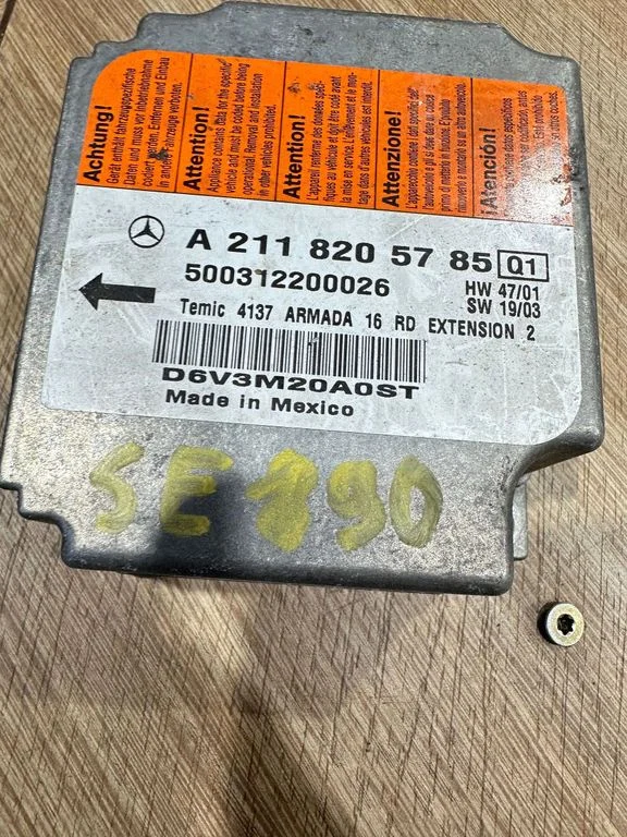 Drošības spilvenu vadības bloks A2118205785