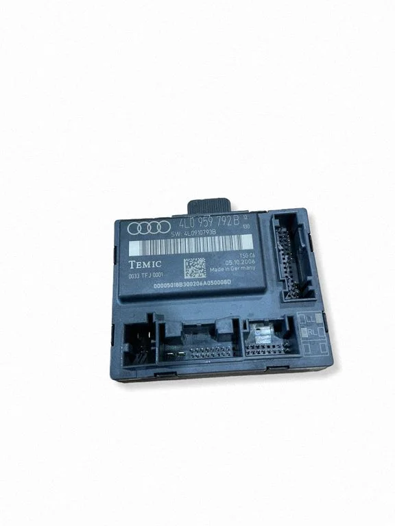 Durvju elektronikas vadības bloks 4L0959792B