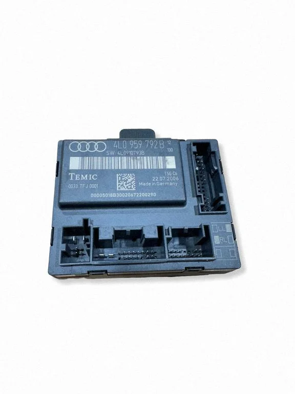 Durvju elektronikas vadības bloks 4L0959792B