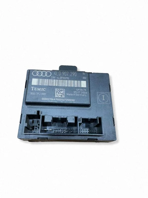 Durvju elektronikas vadības bloks 4L0907290
