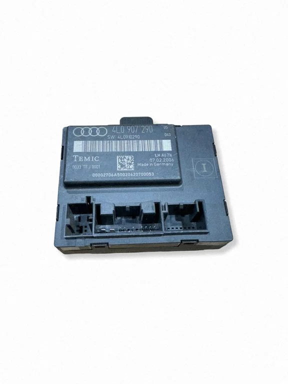Durvju elektronikas vadības bloks 4L0907290