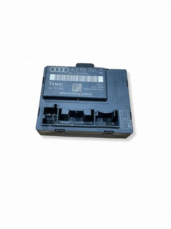 Durvju elektronikas vadības bloks 4L0959794C
