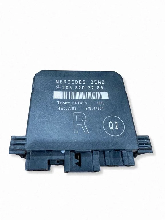 Door control unit/module – Mercedes-Benz C-Class W203 (2000-2007)