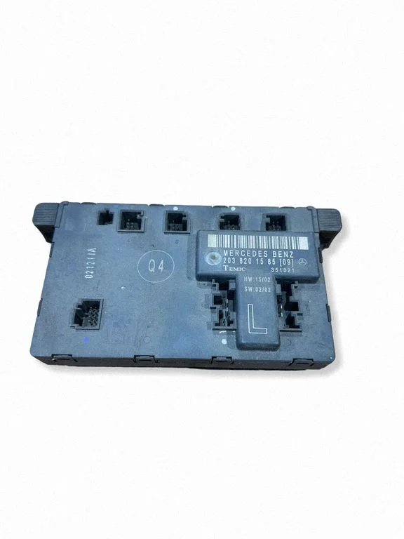 Door control unit/module – Mercedes-Benz C-Class W203 (2000-2007)