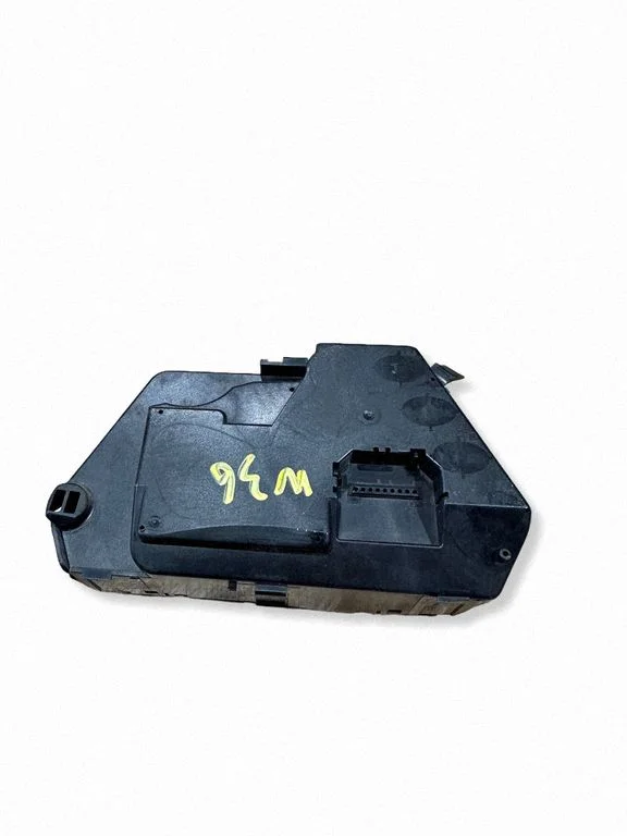 Durvju elektronikas vadības bloks – Mercedes-Benz S klase W220 (1998-2006)