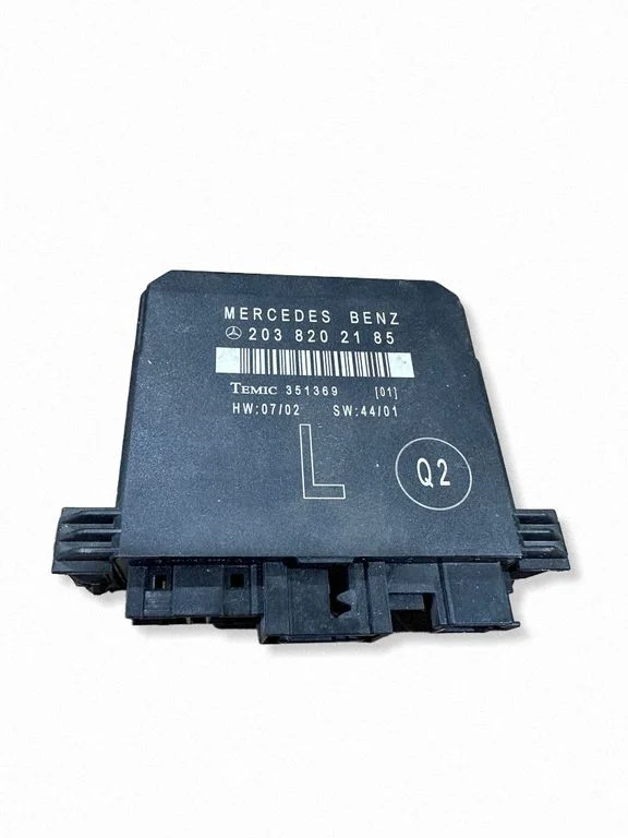 Door control unit/module – Mercedes-Benz C-Class W203 (2000-2007)