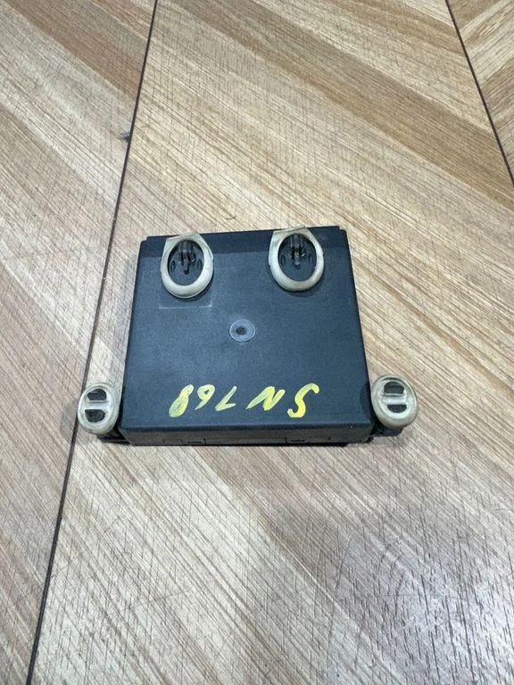 Door control unit/module 2118201526