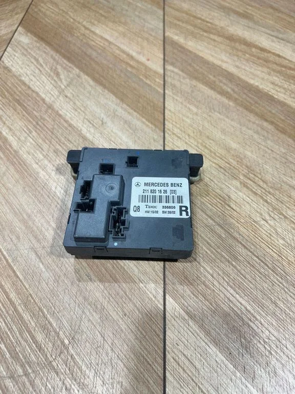 Door control unit/module 2118201626
