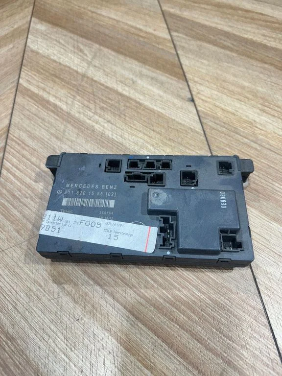 Door control unit/module 2118201585