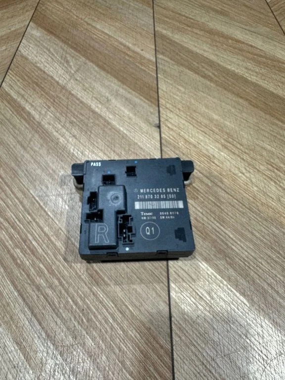 Door control unit/module 2118703285