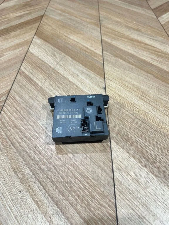 Door control unit/module 2118201526