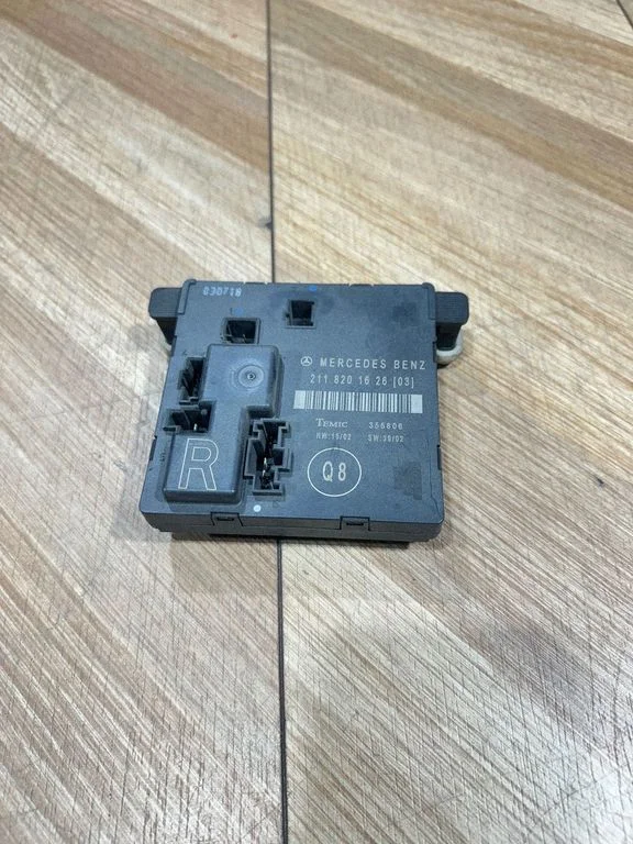 Door control unit/module 2118201626