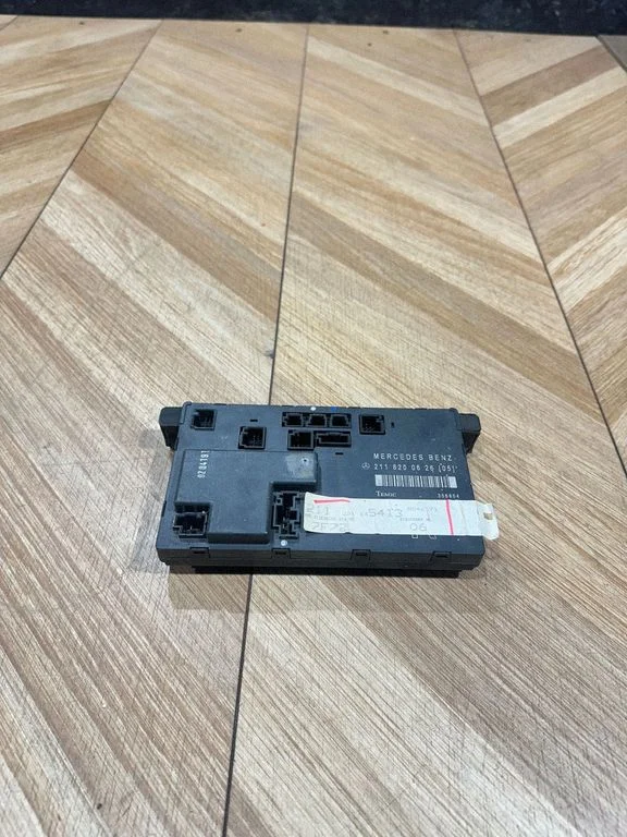 Door control unit/module 2118200626