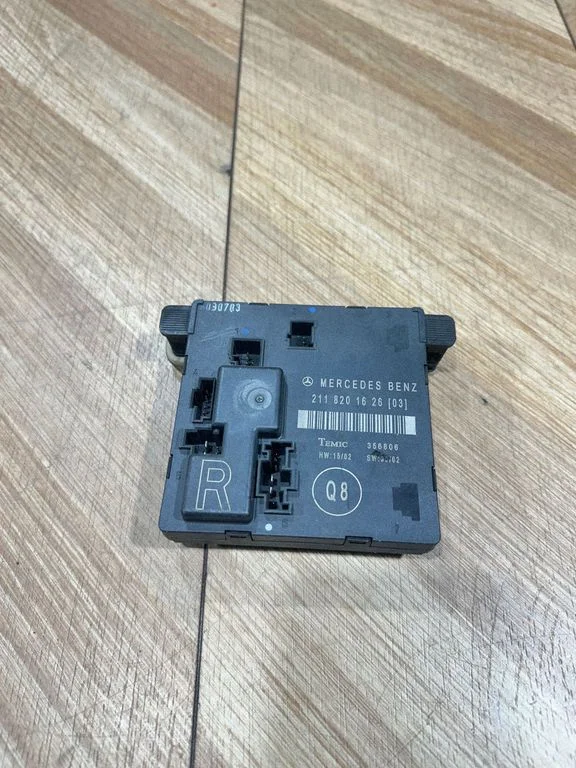 Door control unit/module 2118201626