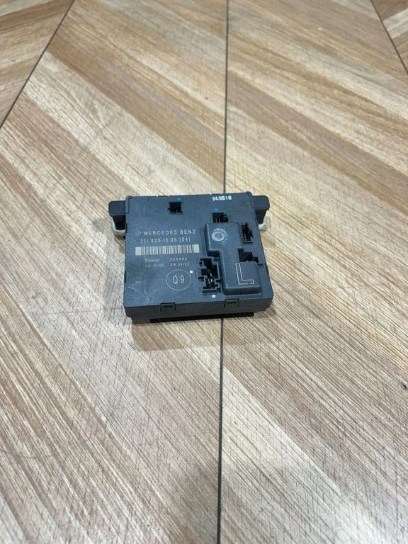 Durvju elektronikas vadības bloks 2118201526
