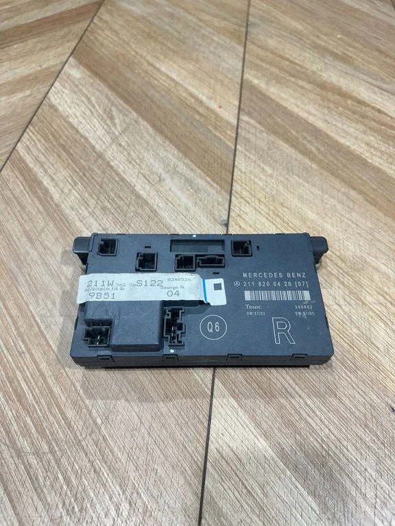 Durvju elektronikas vadības bloks 2118200426