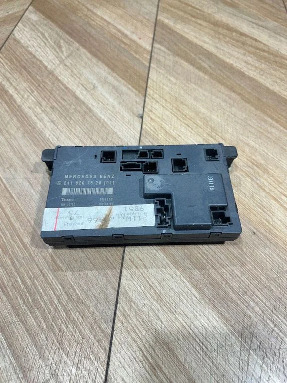 Door control unit/module – Mercedes-Benz E-Class W211 (2002-2009)