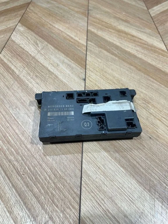 Durvju elektronikas vadības bloks – Mercedes-Benz E klase W211 (2002-2009)