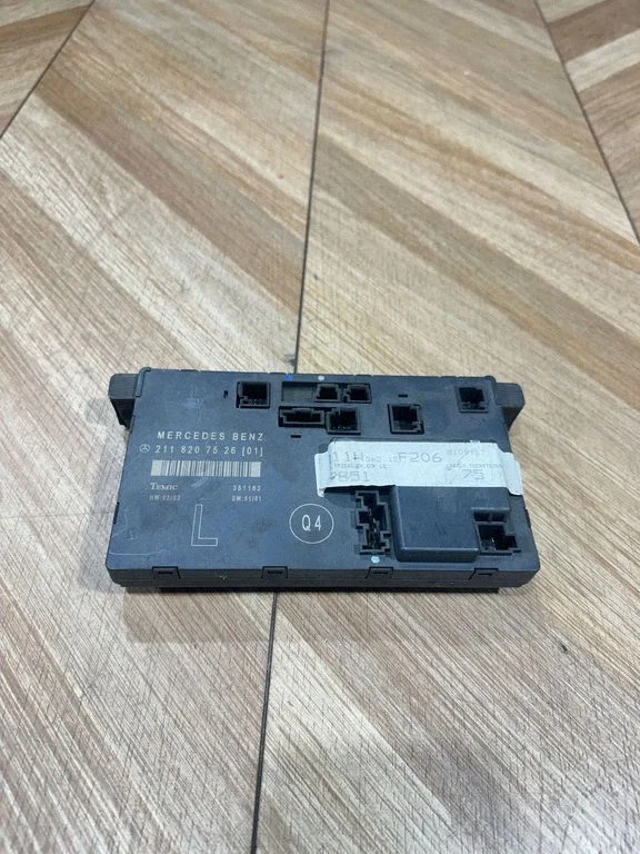 Door control unit/module – Mercedes-Benz E-Class W211 (2002-2009)