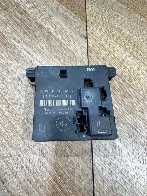 Door control unit/module – Mercedes-Benz E-Class W211 (2002-2009)