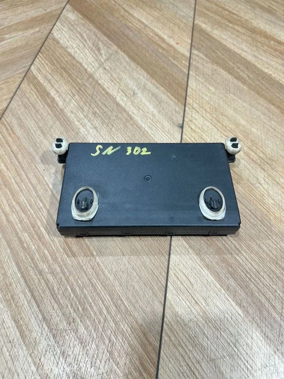 Door control unit/module – Mercedes-Benz E-Class W211 (2002-2009)
